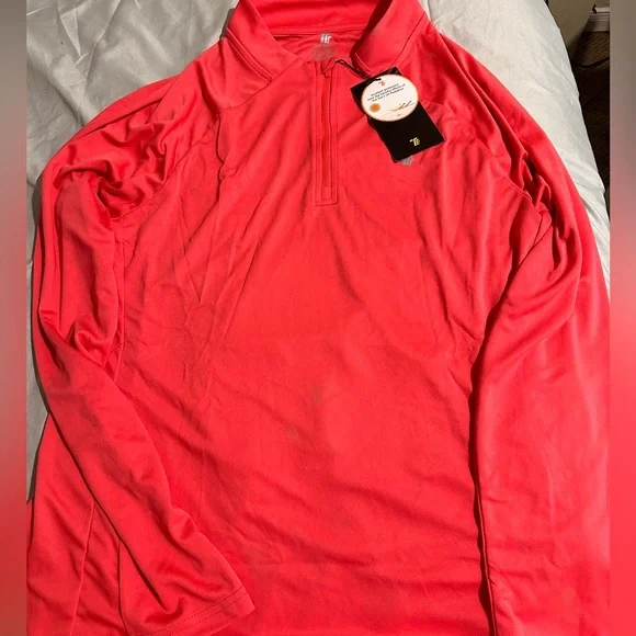 Tshirt - Picture 2 of 3